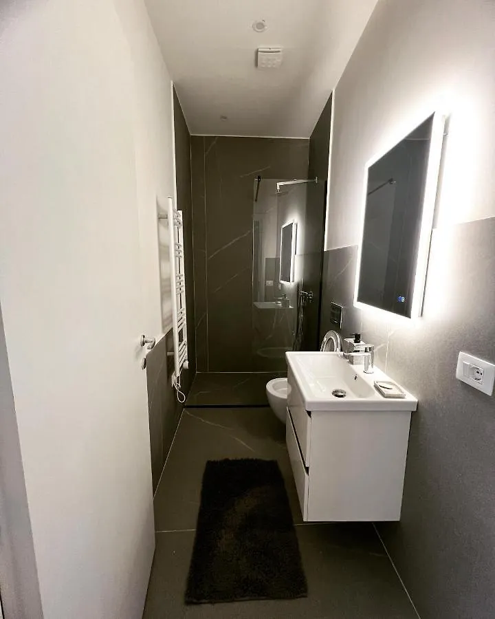 Rb Apartments 地拉那